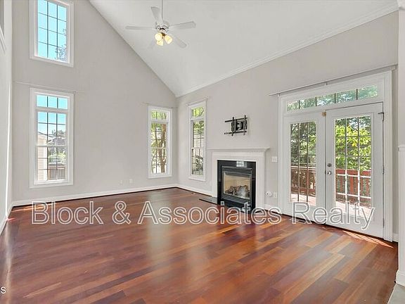 5th image of 109 Old Savannah Dr