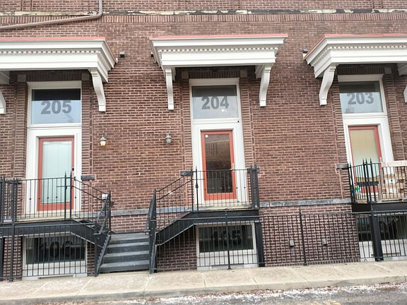 5th image of 1276 N High St #204