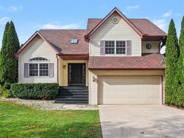 9210 Painter School Rd, Berrien Center, MI 49102