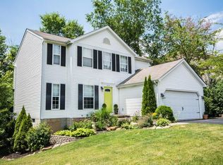 401 Barrington Rdg, Pataskala, OH 43062