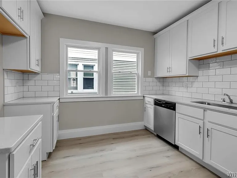 2514 Delaware Ave #1 — Photo 4