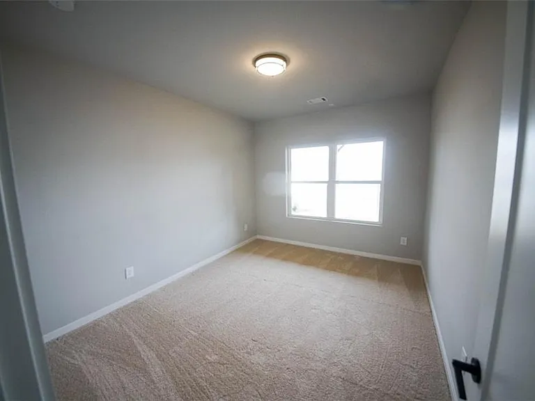 1740 Bolton Rd NW — Photo 20