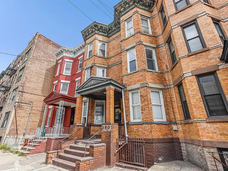 380 Baldwin Ave #2R — Photo 14