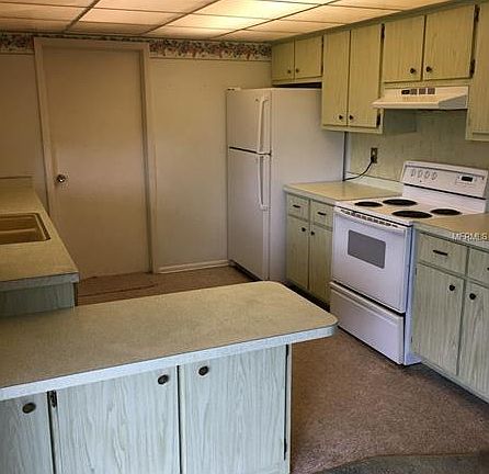 4th image of 23067 Elmira Blvd