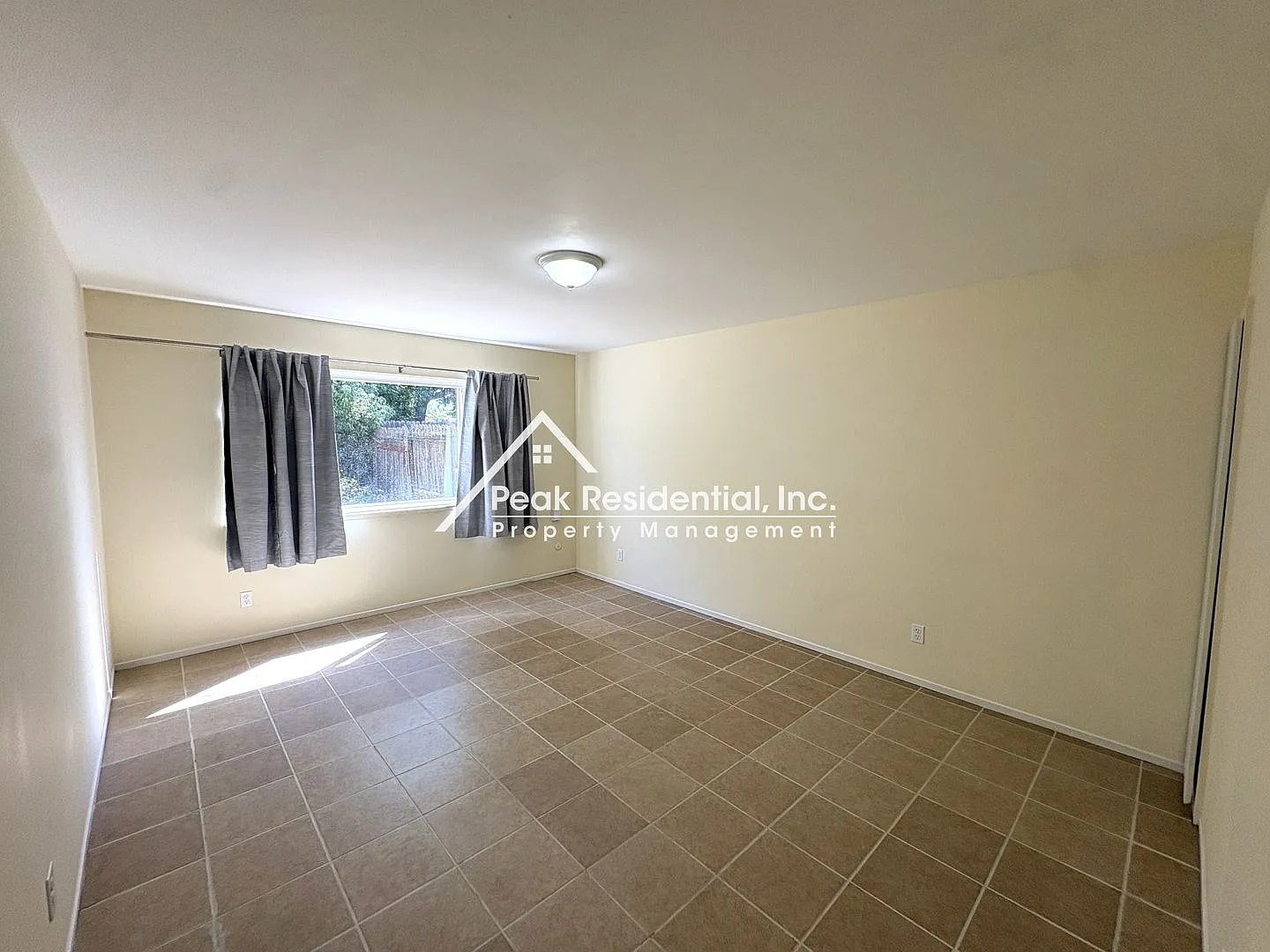 Updated 3bd/1.5ba Rancho Cordova Duplex — Photo 3