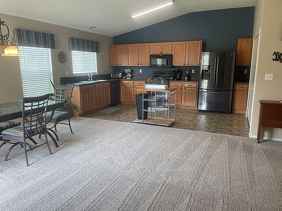 5th image of 12025 Alexandra Dr