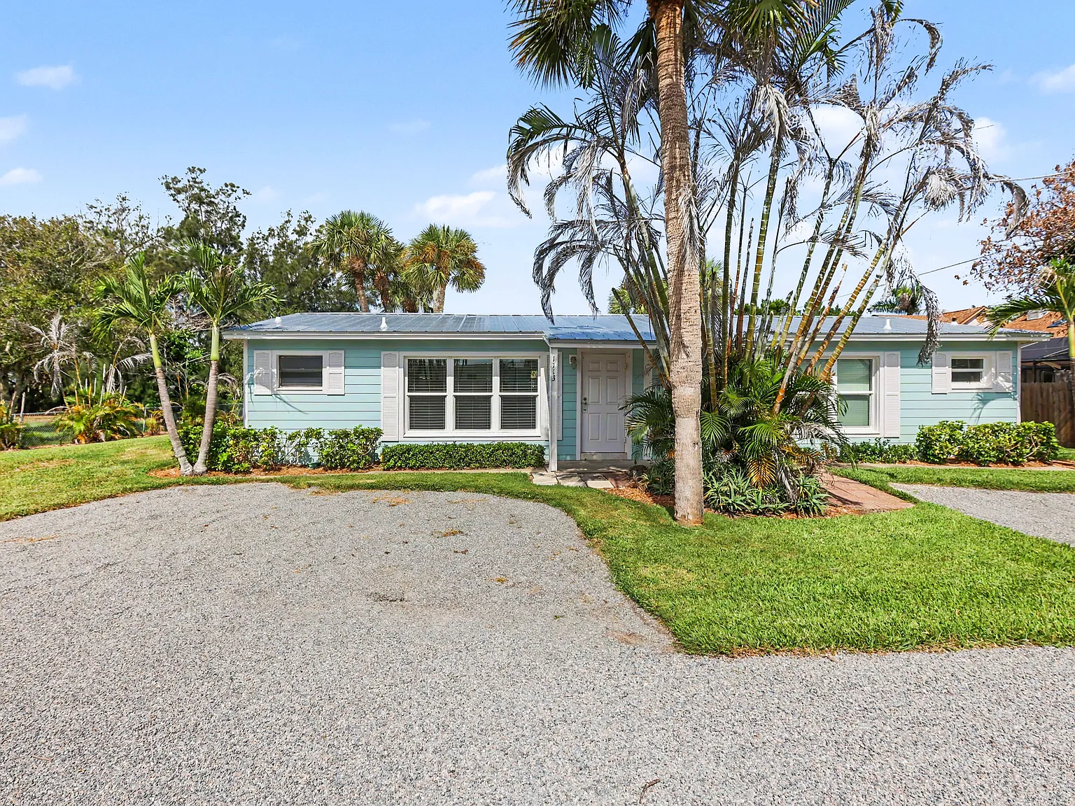 1113 S Banana River Dr — Photo 3