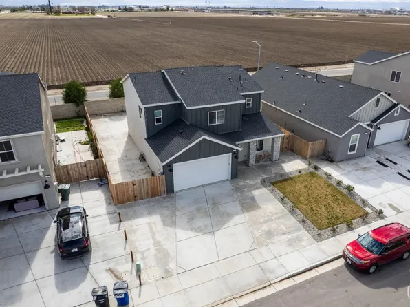 6603 Diamond Springs Dr, Bakersfield, CA 93313