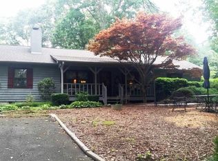 3716 Newport Dr, Gainesville, GA 30506