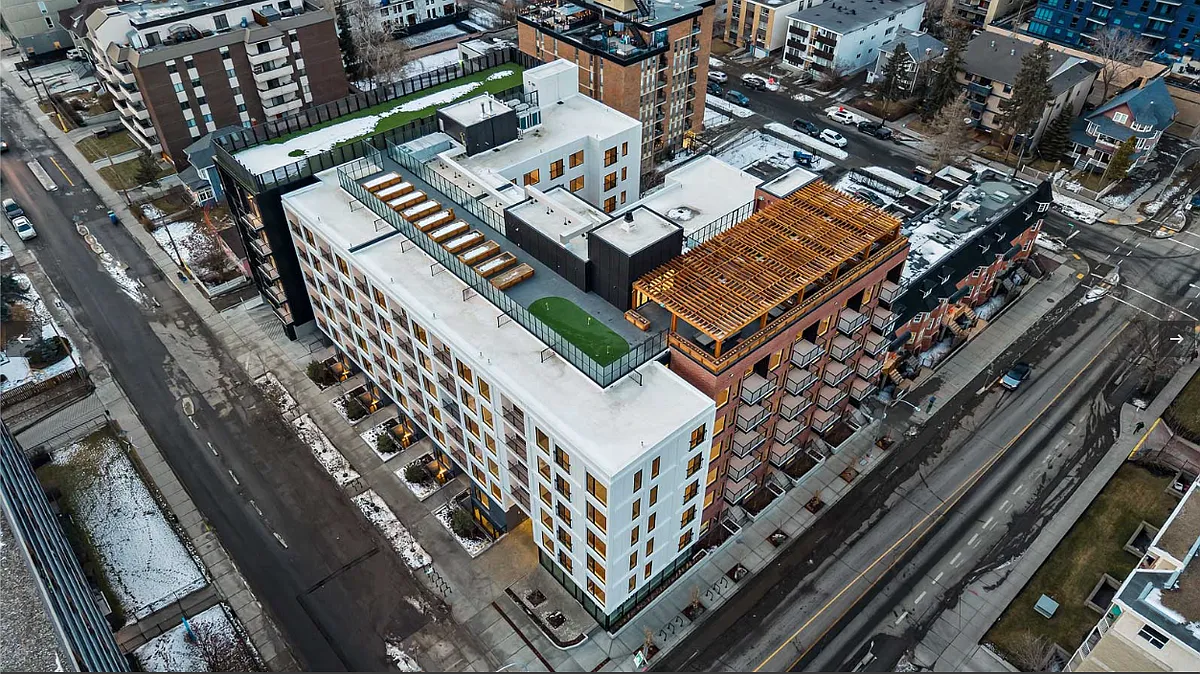 Building Photo - 310 15th Ave SW #123