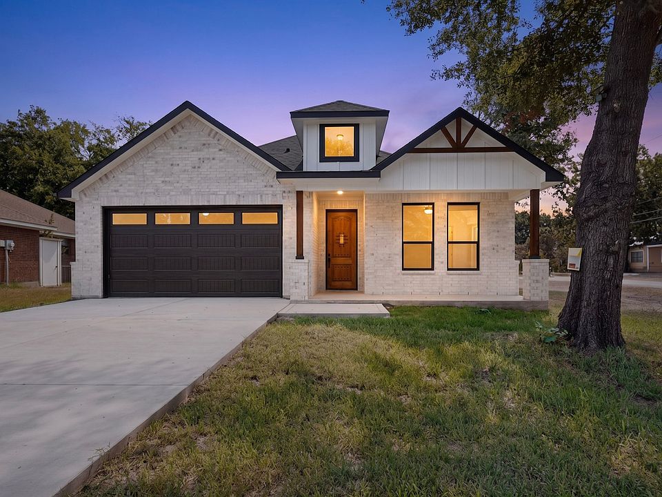 1st image of 102 Redondo Dr