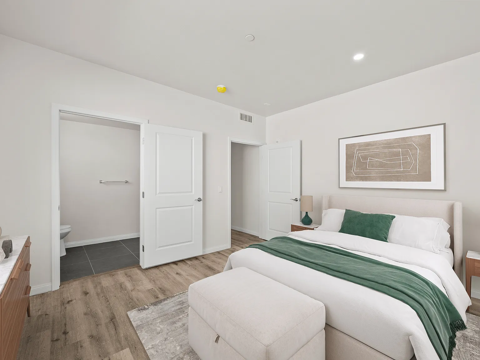 2 bed, 1271 sqft, $2,800 — Photo 2