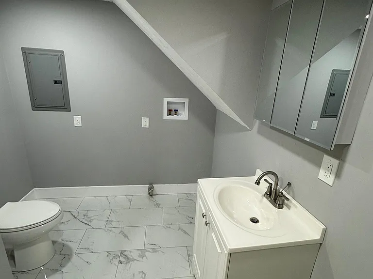 773 Pleasant St #5 — Photo 9