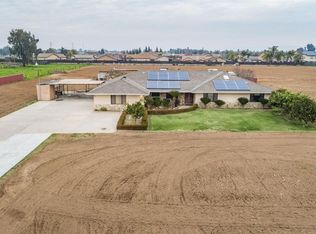 5666 W McKinley Ave, Fresno, CA 93722