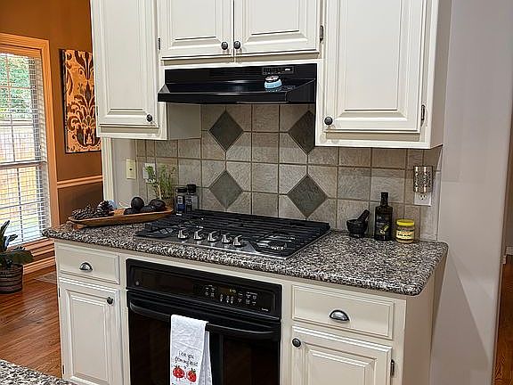 4th image of 8410 E 99th Pl S