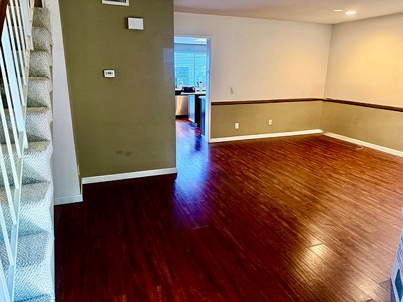 5th image of 2620 Huntington Dr Unit F