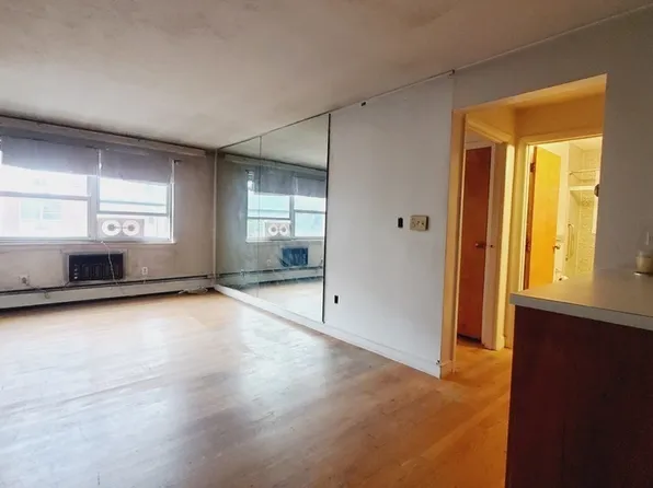 7 Commonwealth Ct APT 5, Brighton, MA 02135