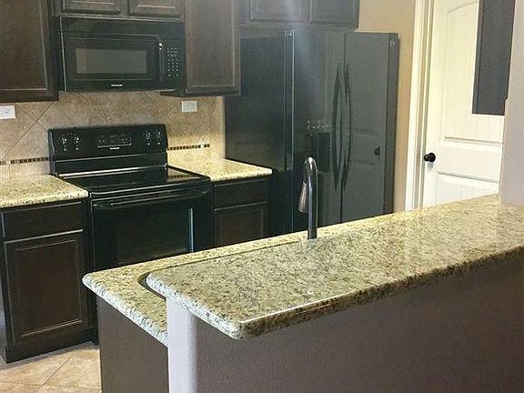 4th image of 5120 Briarwood Dr