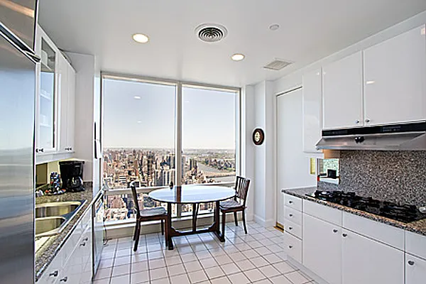 Sold by Trump International Realty | media 14
