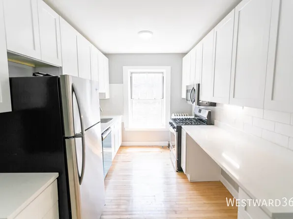 7646 N Greenview Ave APT 3, Chicago, IL 60626