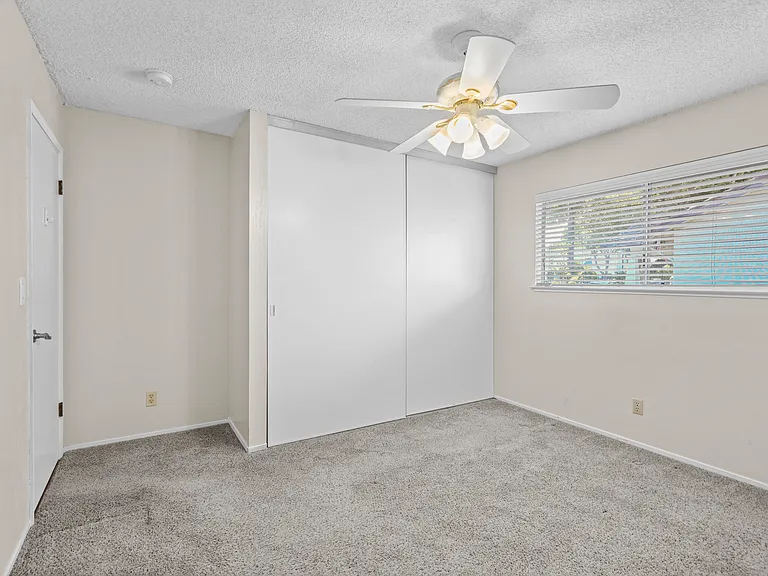1200 Reeve St — Photo 9