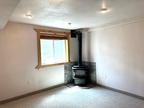 2nd image of 419 Lawndale Dr #2