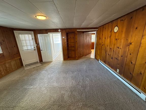 5th image of 634 Calapooia St SW #4