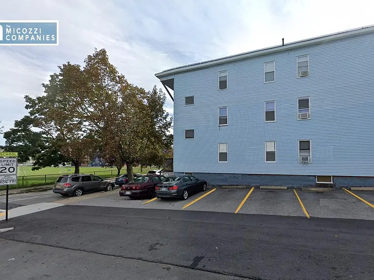 57 John St — Photo 3