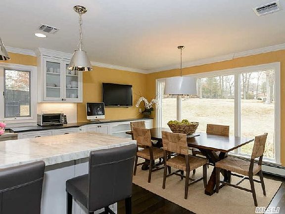 3rd image of 171 Yukon Dr