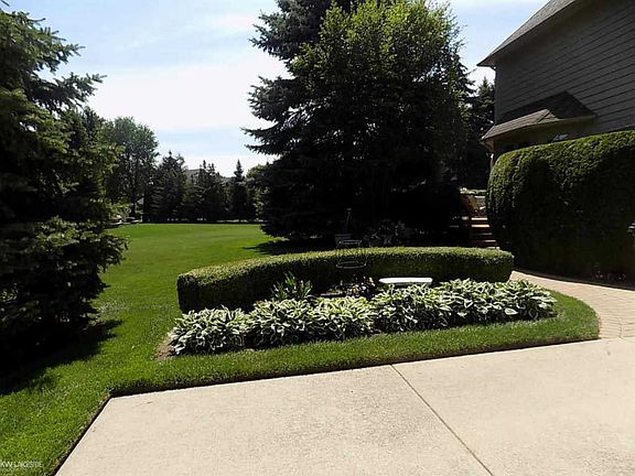4th image of 52143 Highbury Ct