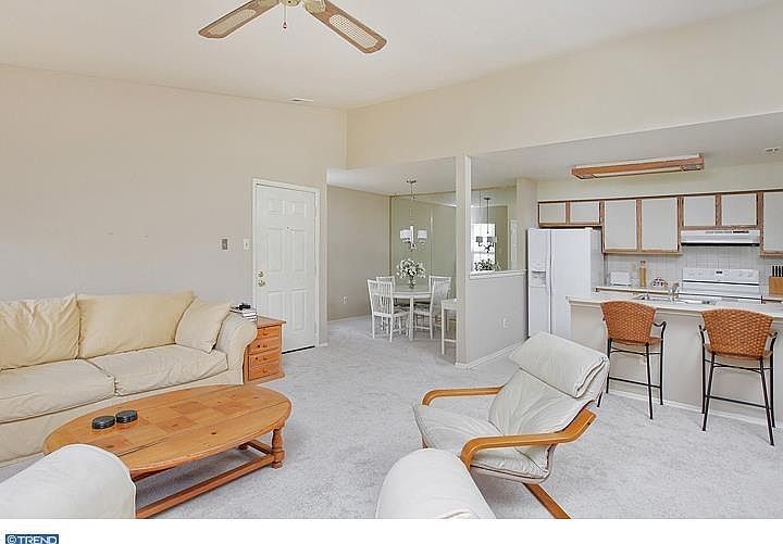 central view, open concept