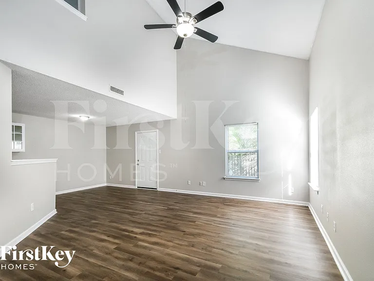 16700 Aulton Dr — Photo 4