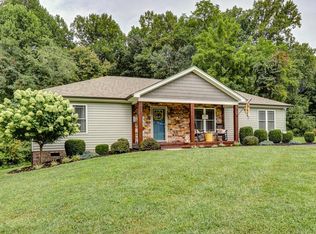 110 Parkview Dr, Lynchburg, VA 24502