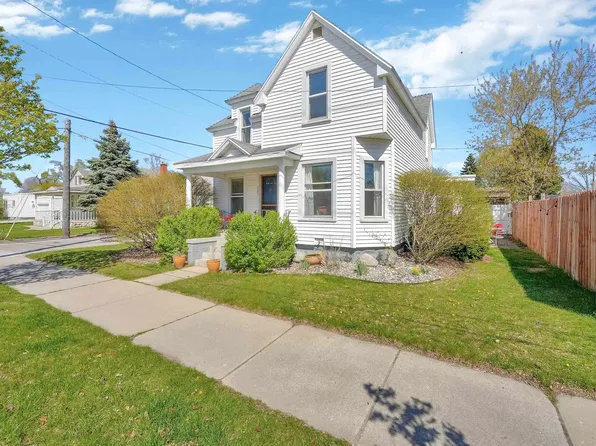 721 Cass St, Traverse City, MI 49684