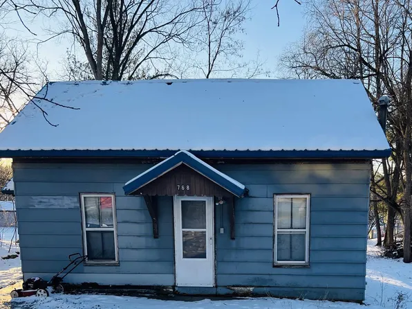 768 South James Street, Richland Center, WI 53581
