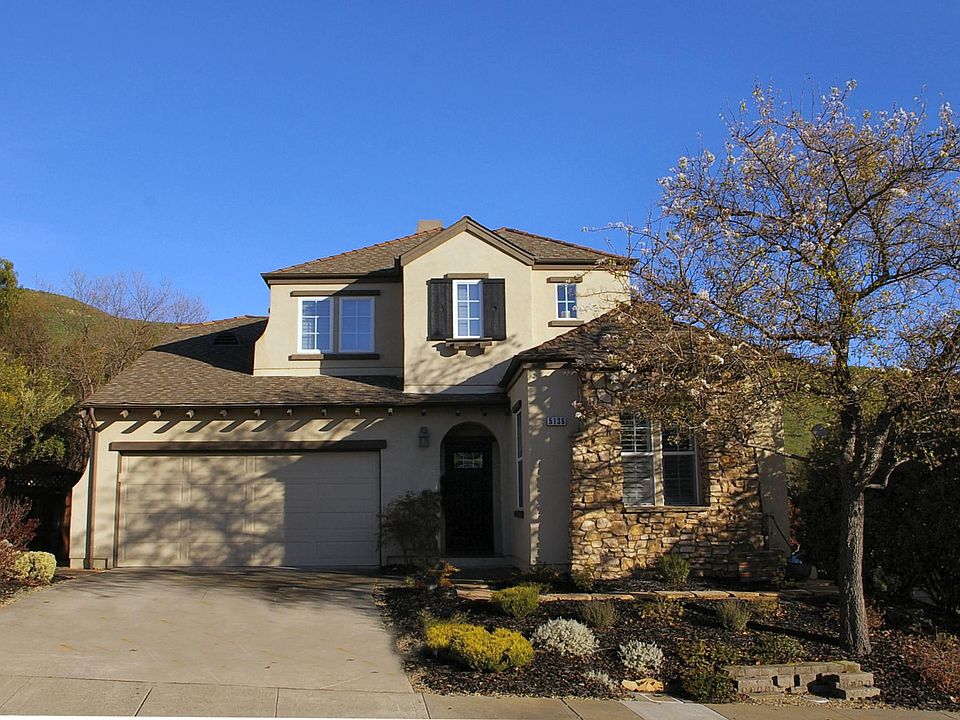 1st image of 5136 Carisbrooke Ln