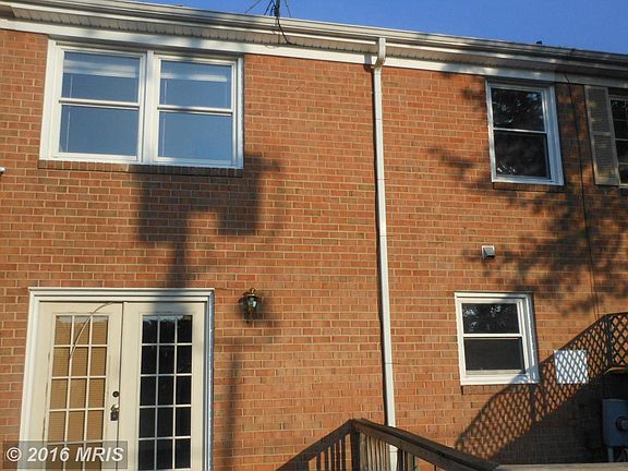 2nd image of 274 Jackson St