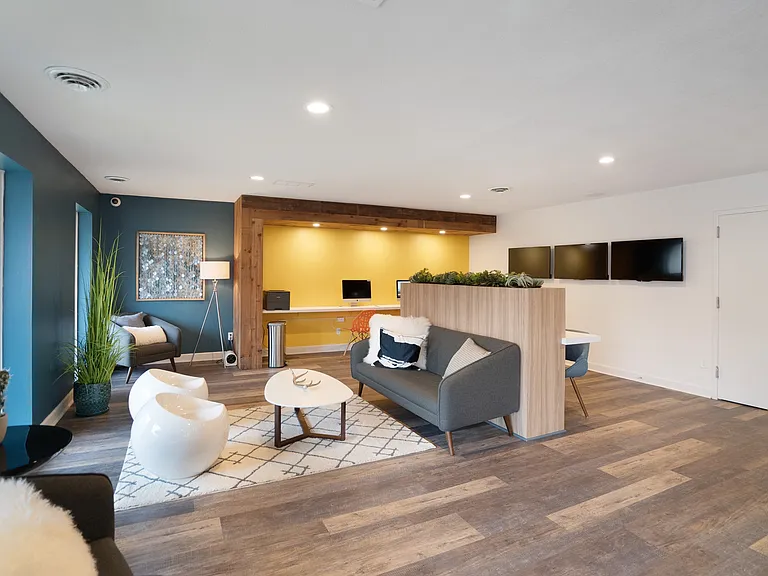 Lounge Area | Apartments For Rent Maryland Heights Missouri | Haven on The Lake