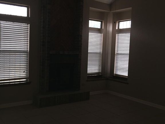 4th image of 10904 Whitey Ford St