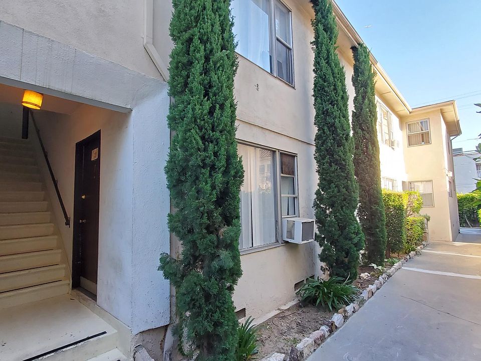 1st image of 6134 Alcott St #207