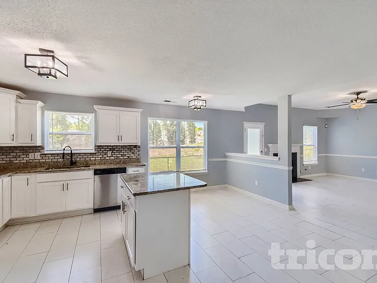 904 Ambeau Cir — Photo 18