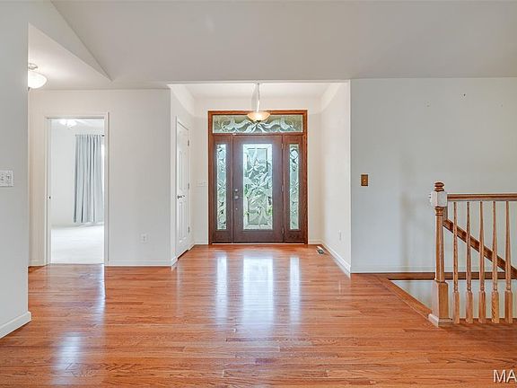 4th image of 5301 Deer Creek Ct