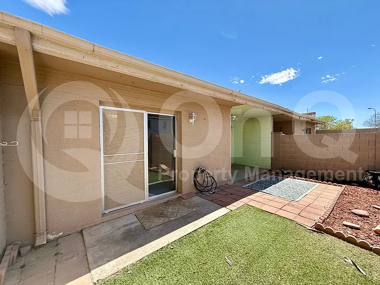 404 E Colgate Dr — Photo 18