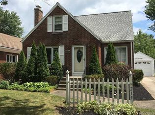 215 Capen Blvd, Amherst, NY 14226