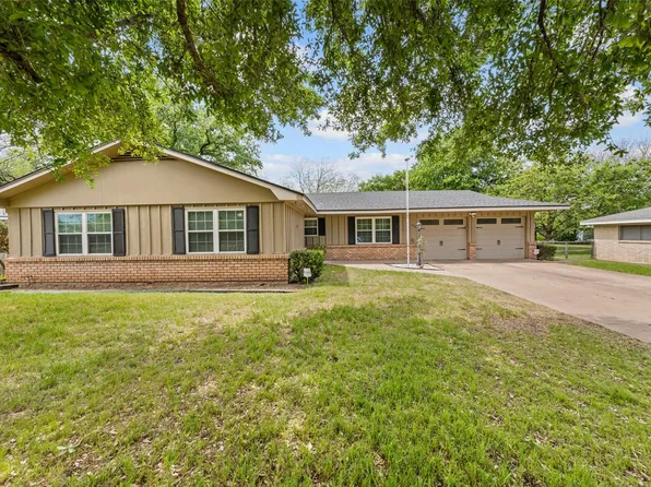 436 Topeka Dr, Woodway, TX 76712