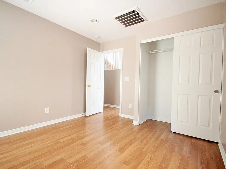 10735 Holmfield St — Photo 10