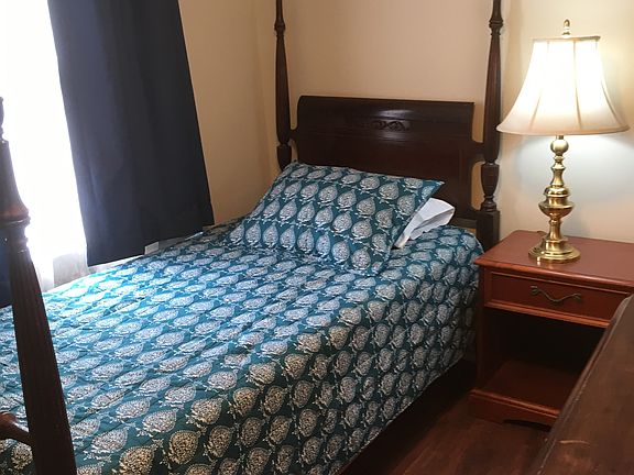 Bedroom #2 in middle unit