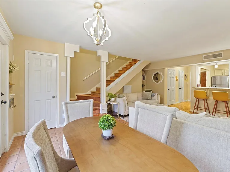 1953 Stoney Brook Dr #1953 — Photo 11