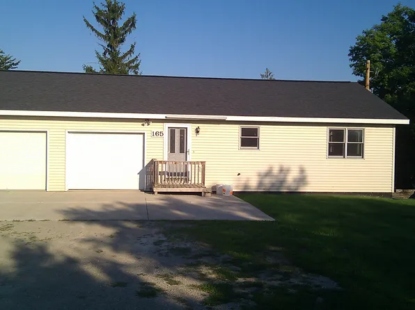 165 Wisconsin St, Lowell, WI 53557