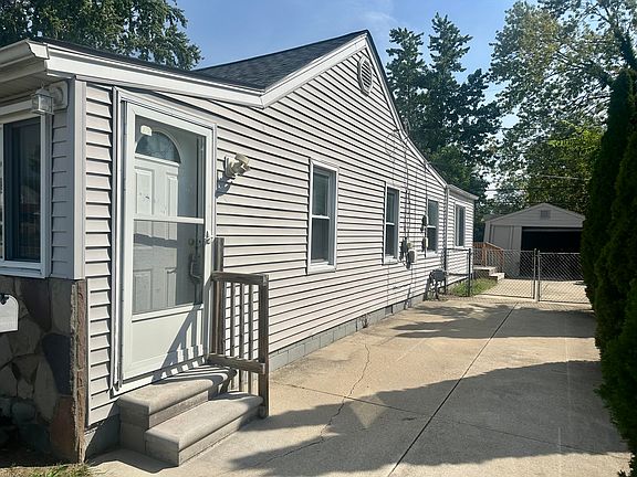 2nd image of 22464 Rein Ave